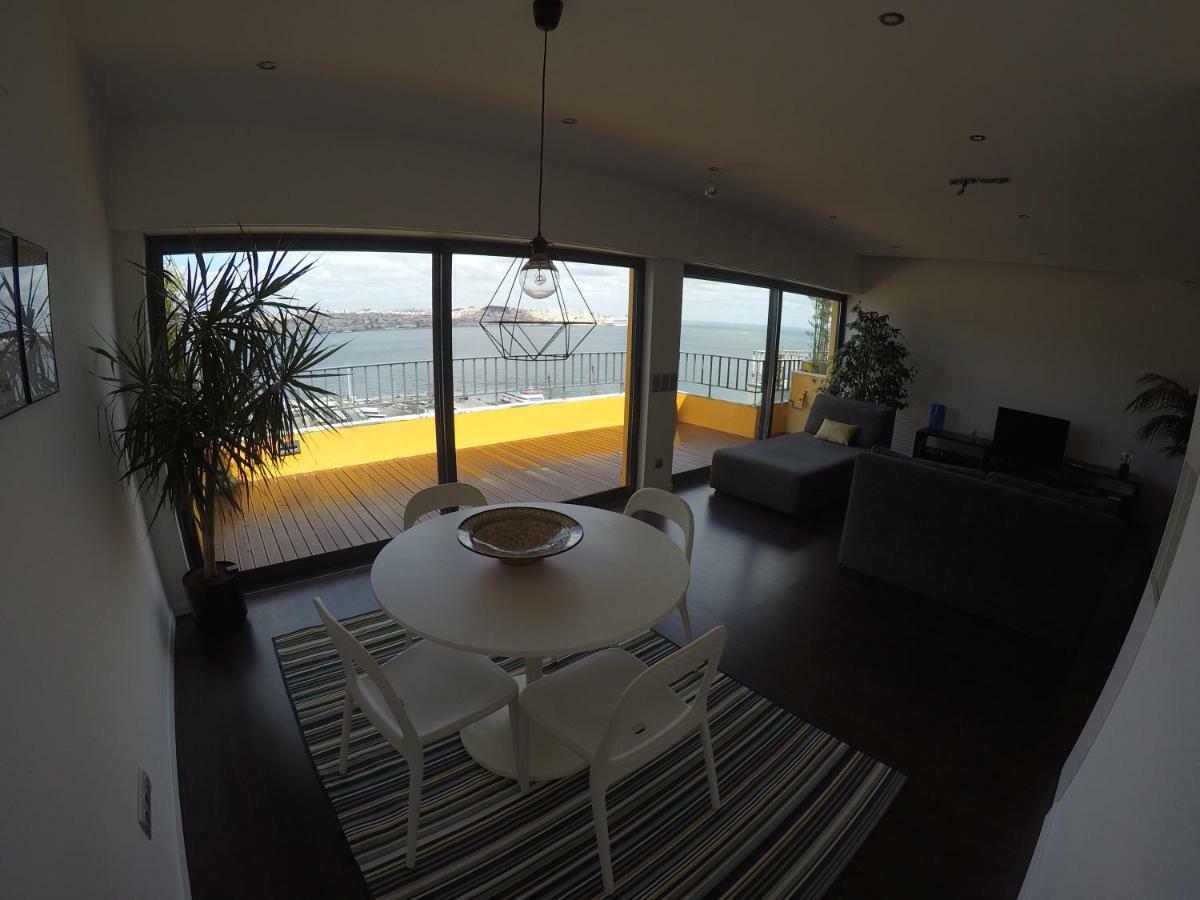 Penthouse Bellevue Apartment Almada Exterior photo